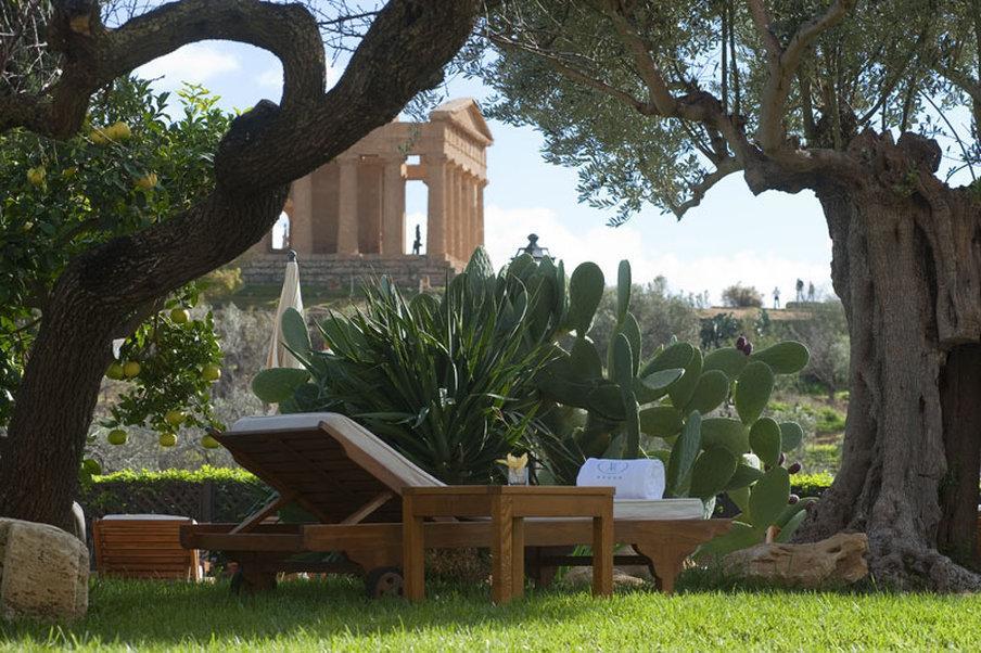 Villa Athena Resort أغريجنتو المظهر الخارجي الصورة The gardens of the Phoenician
