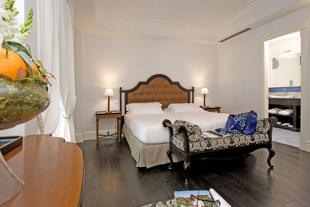 Villa Athena Resort أغريجنتو المظهر الخارجي الصورة A room at the hotel